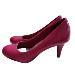 Comfort Plus by Predictions Magenta Heels